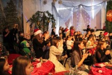 Новогоднее кафе. Игровая программа.